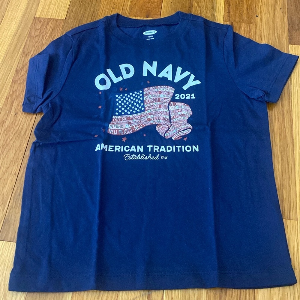 Old Navy Boys Blue T-Shirt With American Flag Size S